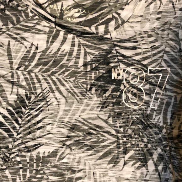 B&W Tee - Picture 2 of 4